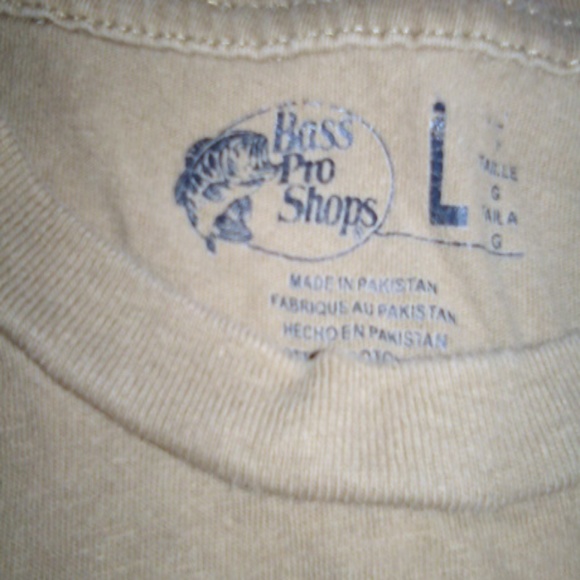 Bass pro shop tee - Picture 2 of 3
